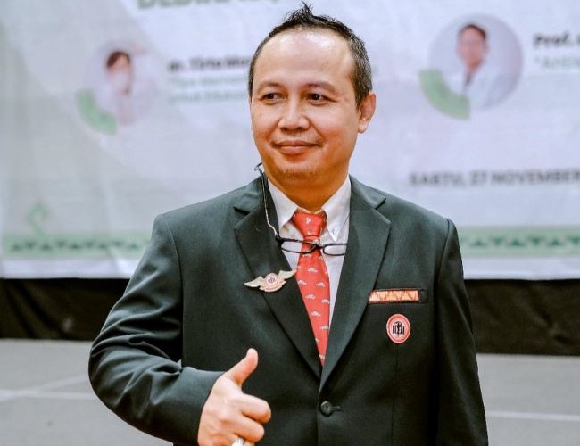 dr. Antoni Miftah, Sp.KK Dokter Kulit di Bandar Lampung - Photo by Facebook