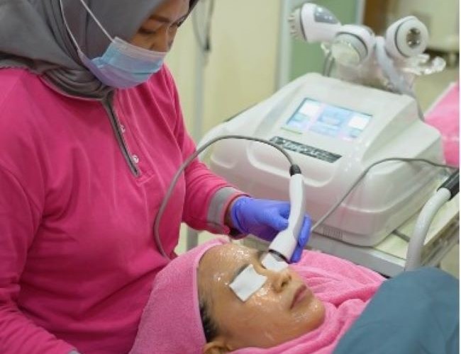Dokter Kulit di Padang - Photo by Derma Q Skin Clinic Instagram