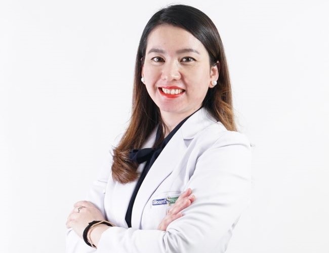 dr. Maria Thessarina Sitepu, Sp.S Dokter Saraf di Medan - Photo by Siloam Hospital Site