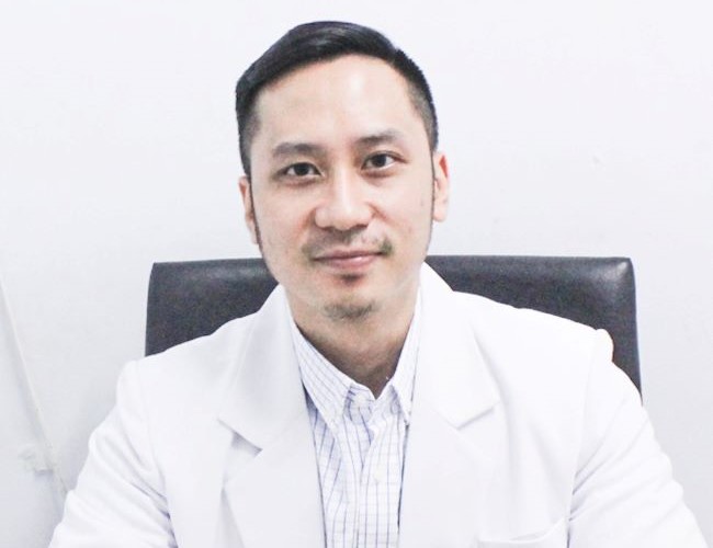 dr. Steven Sakasasmita, Sp. N Dokter Saraf Terbaik di Jakarta - Photo by Alodokter
